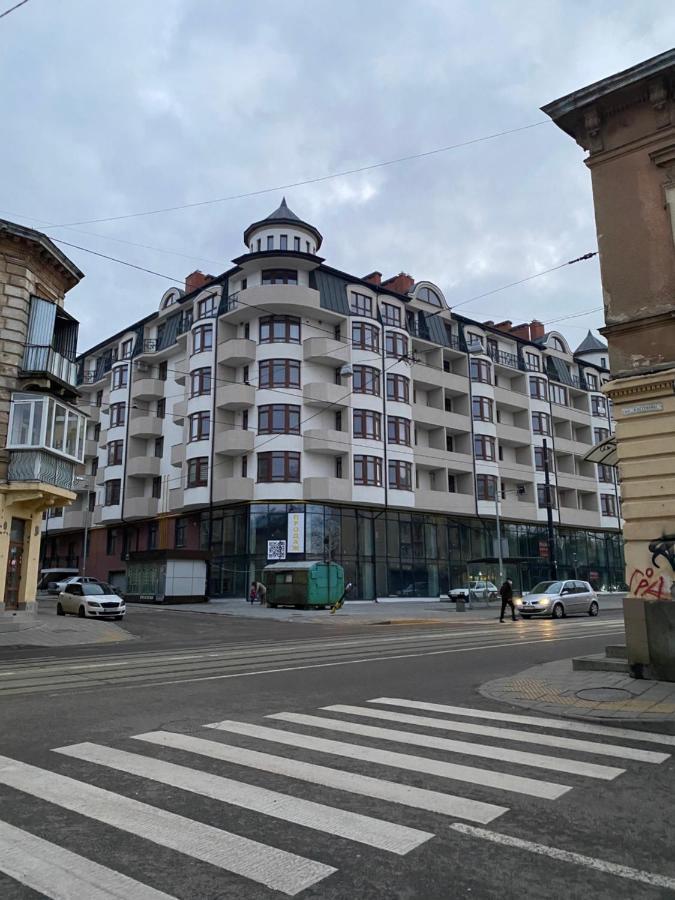 Apartment In Khmelnytsky Street Lviv Bagian luar foto