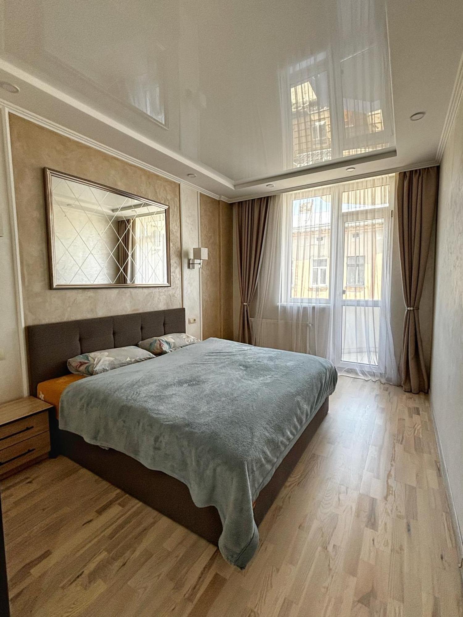 Apartment In Khmelnytsky Street Lviv Bagian luar foto
